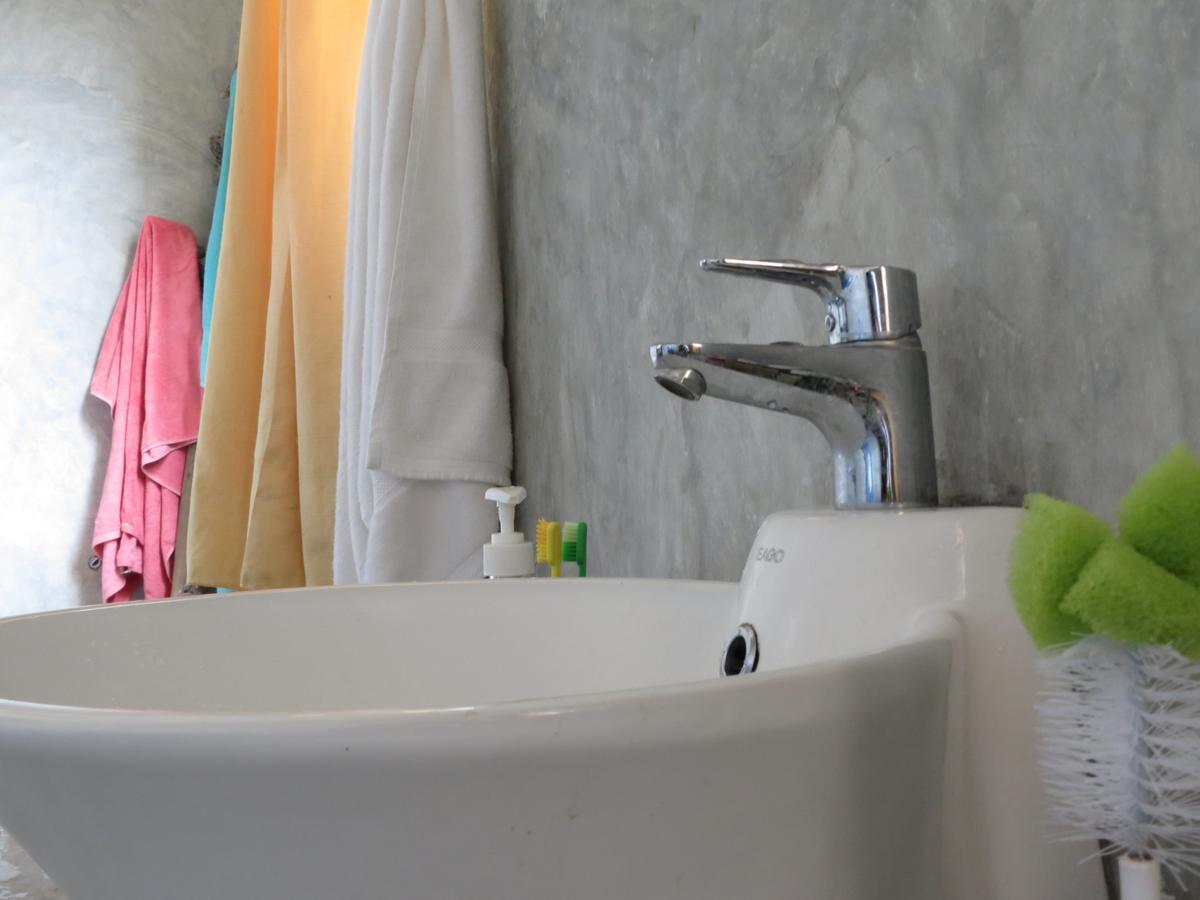 Mountain Wave Hotel And Surfshop Хіккадува Номер фото